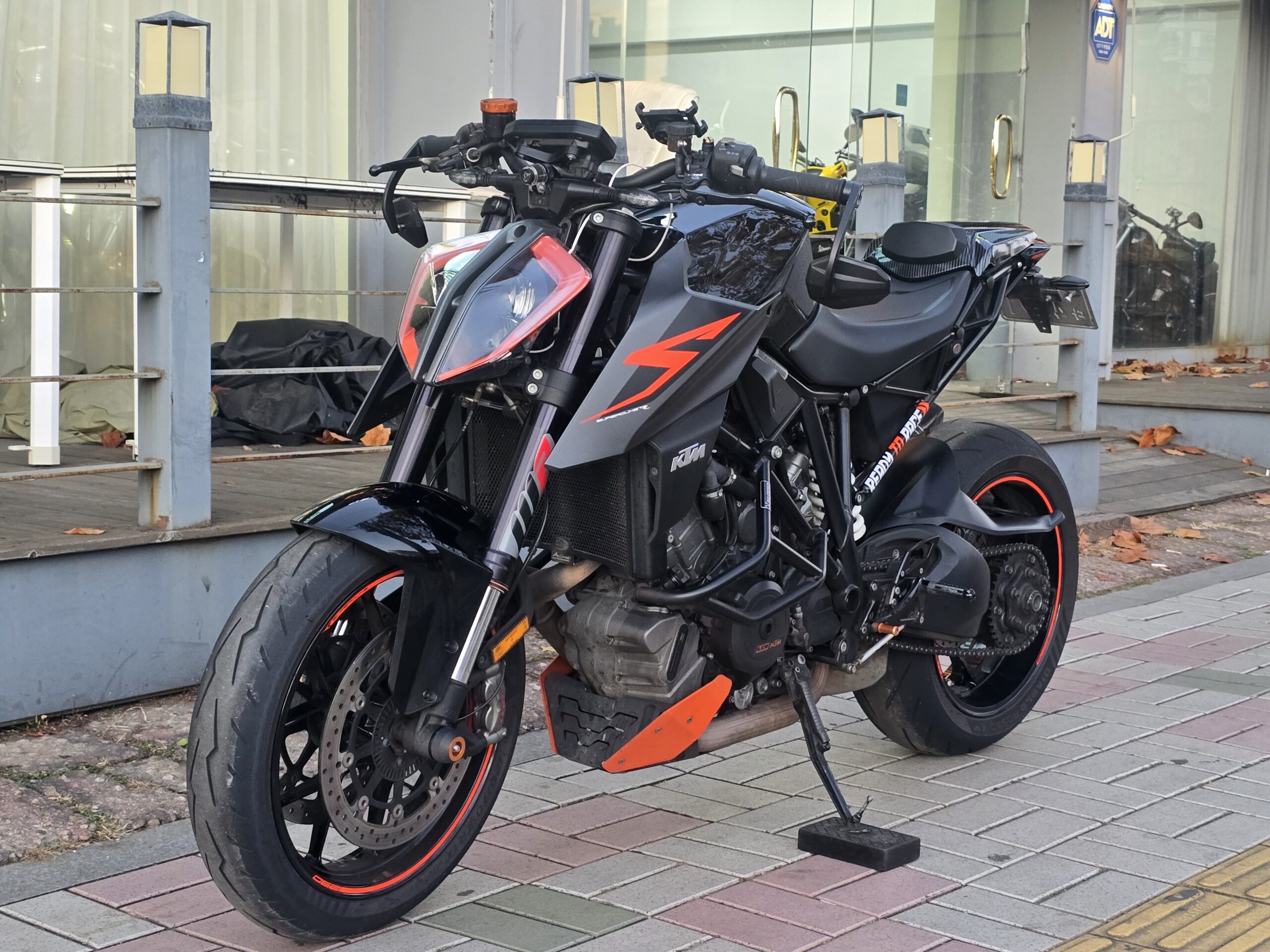 KTM 1290 슈퍼듀크R 2018년식 매입차량